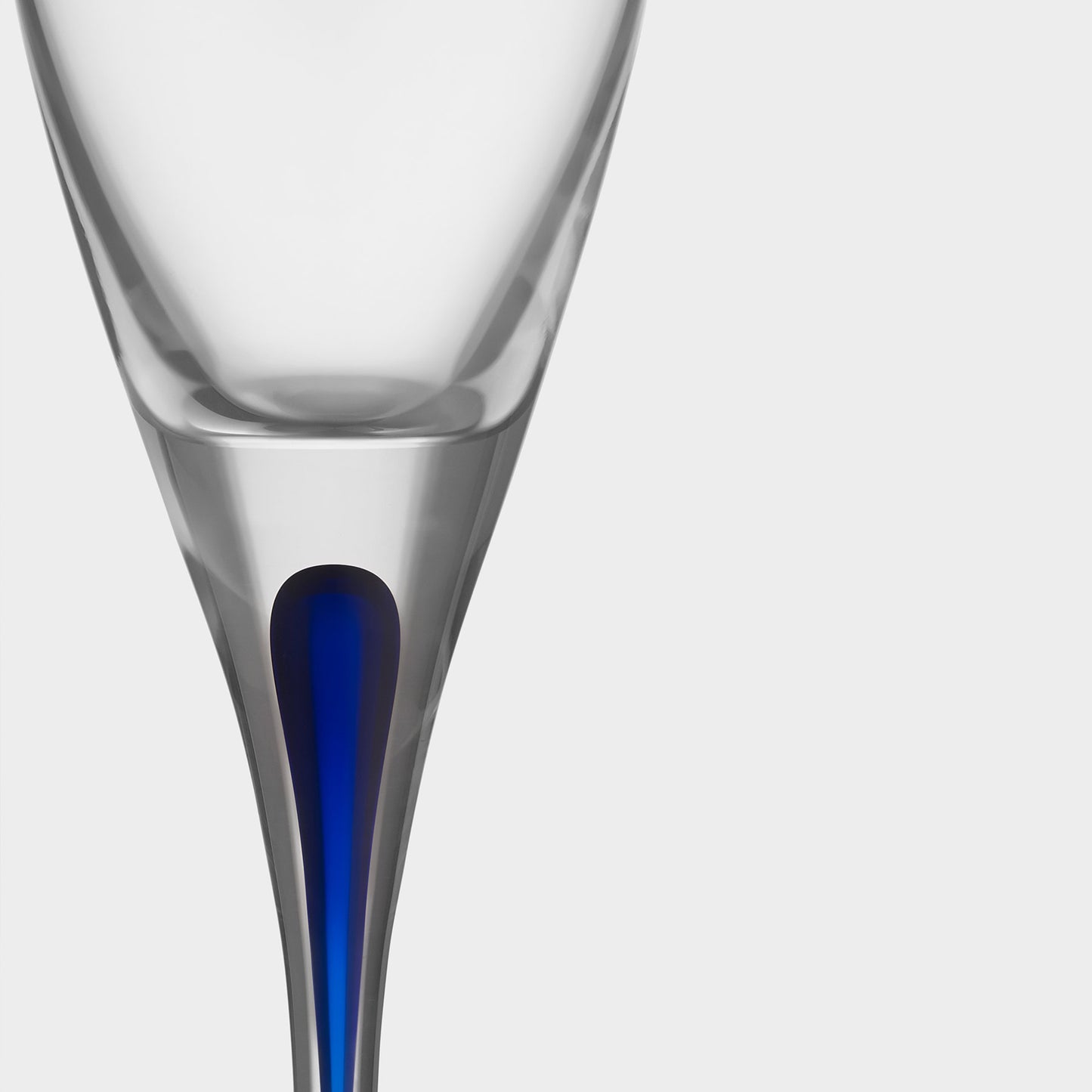Intermezzo Blue Champagne