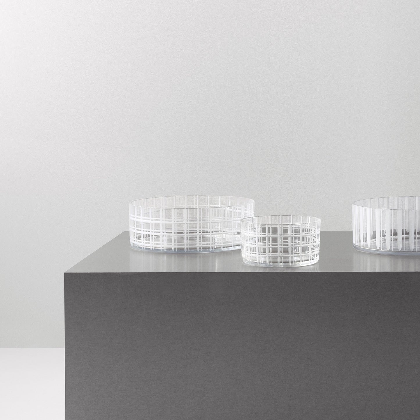 Cut In Number Checkered Bowl Small