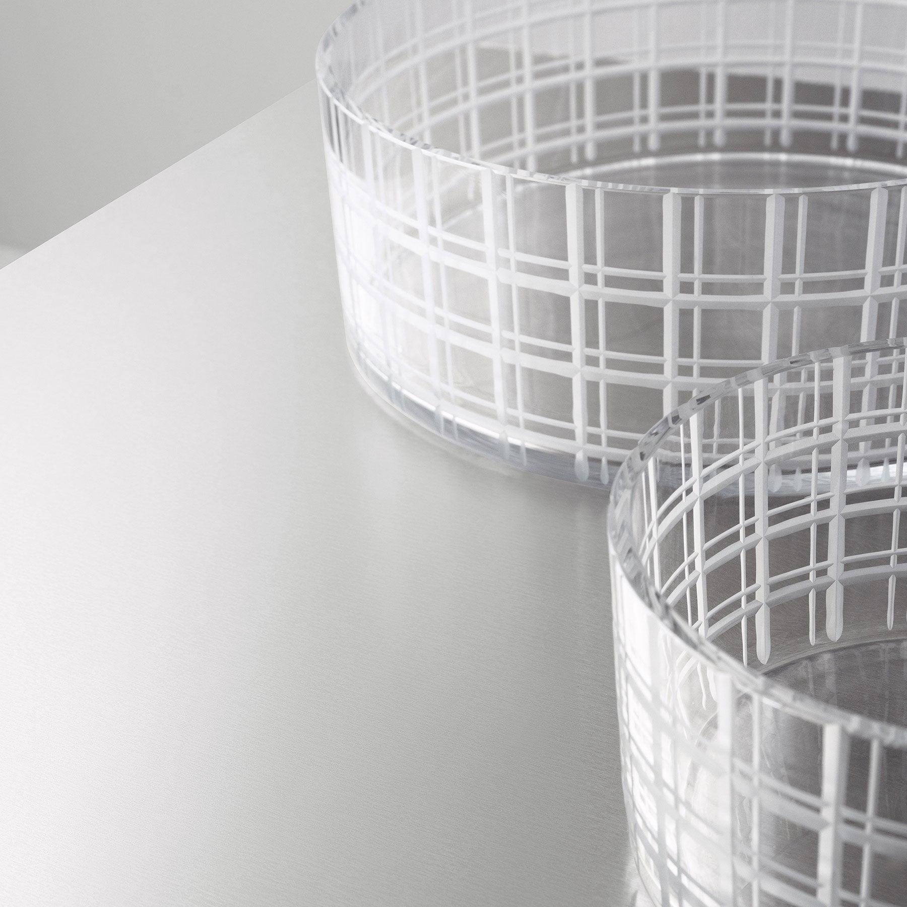 Cut In Number Checkered Bowl