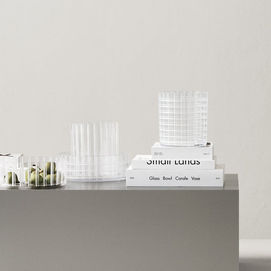 Cut In Number Checkered Vase Low