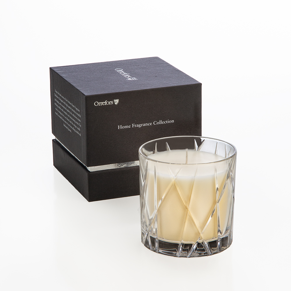 City Candle - Warm Amber and Oakmoss