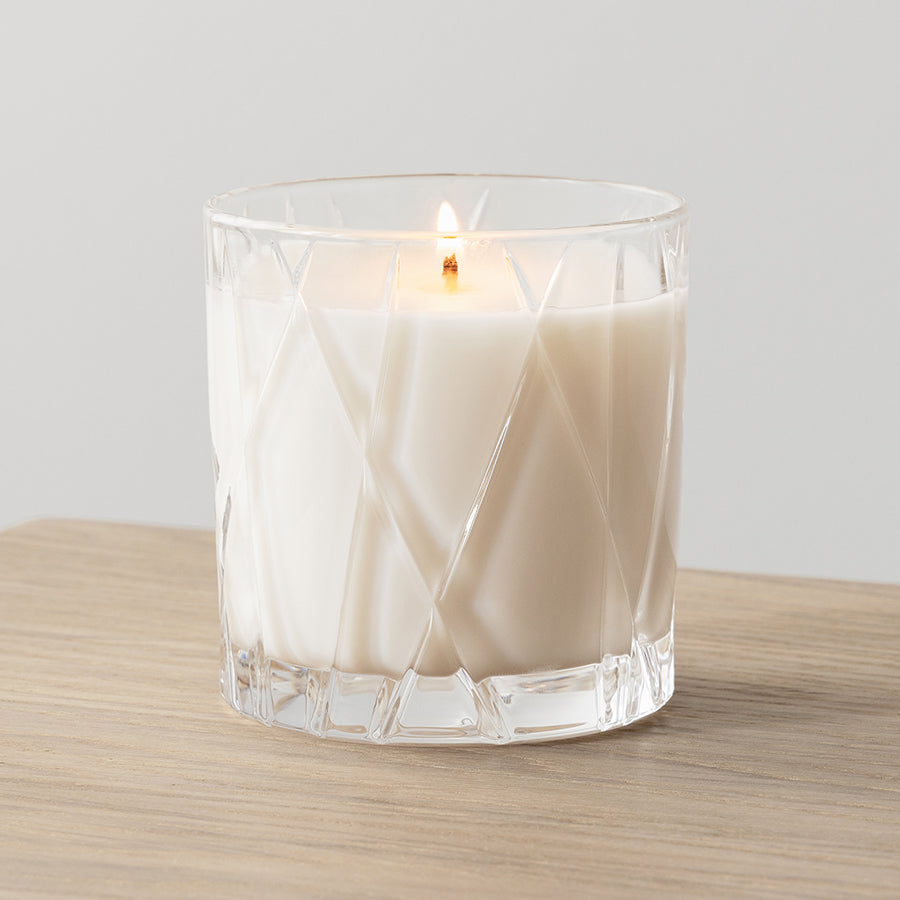 City Candle - Warm Amber and Oakmoss