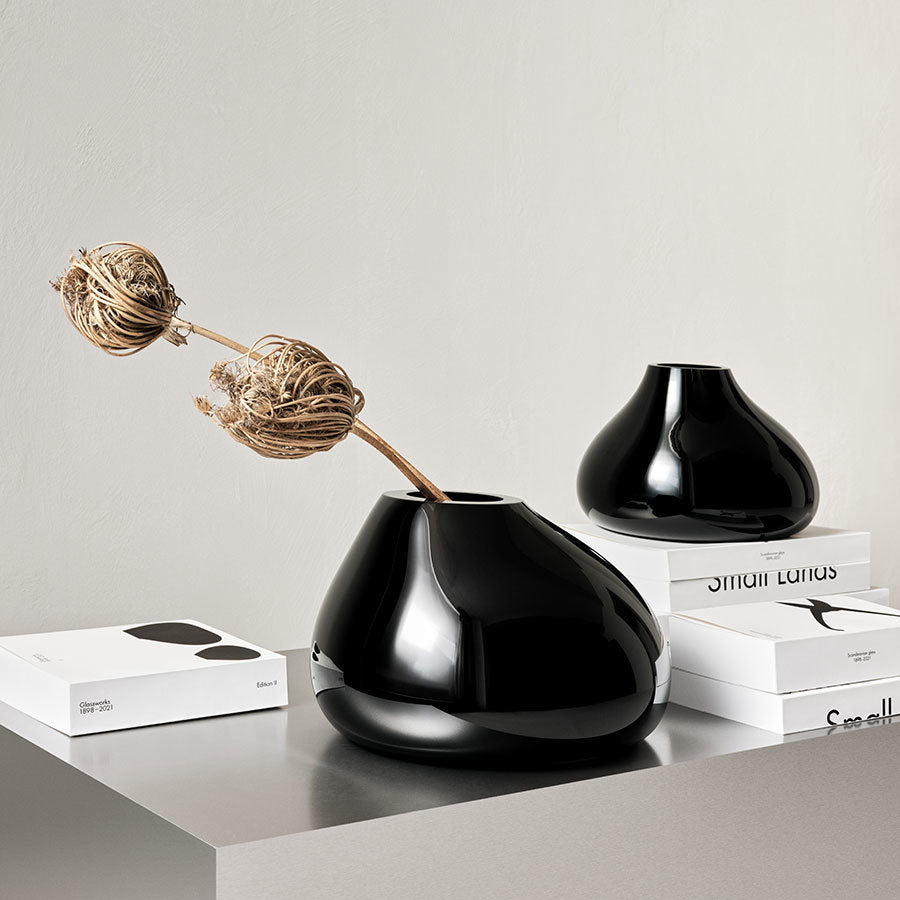 Ebon Black Vase Large