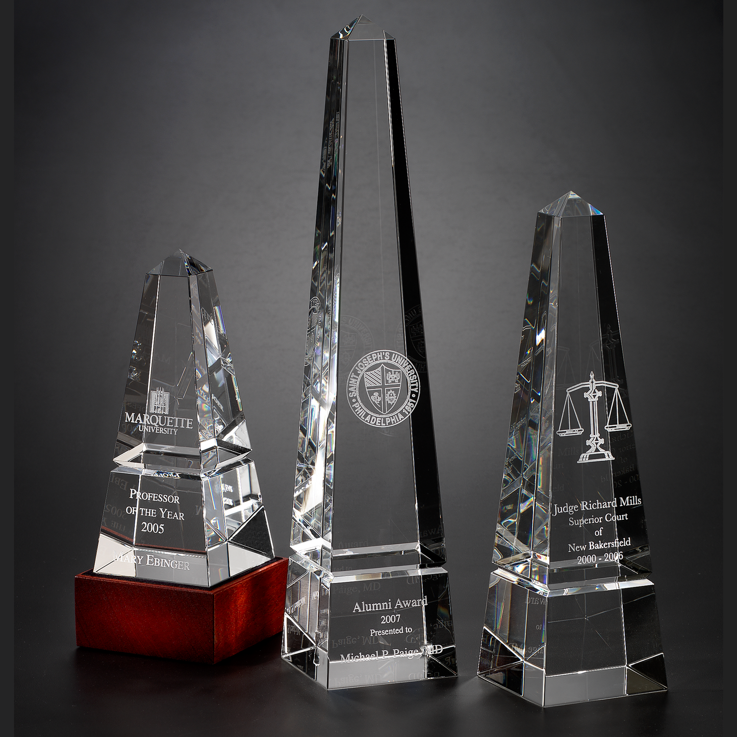 Monument Award Medium