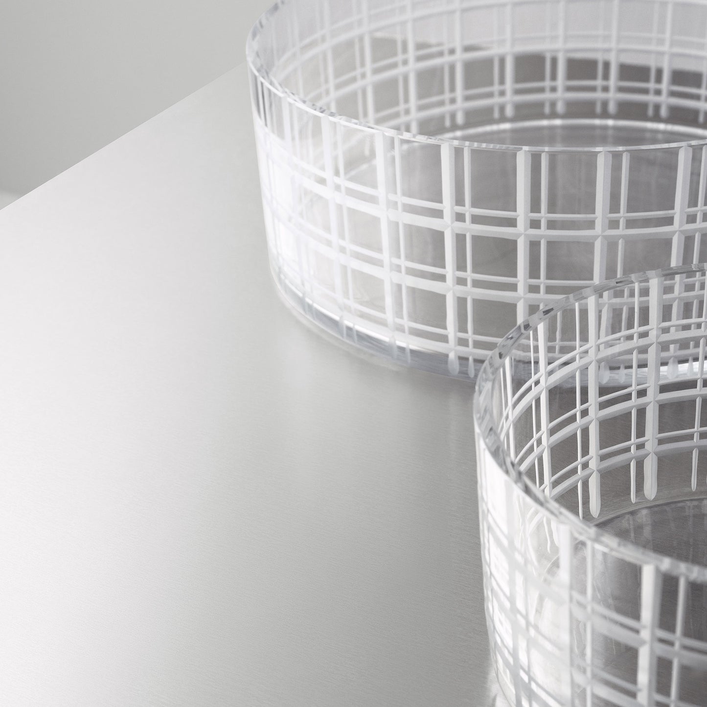 Cut In Number Checkered Bowl